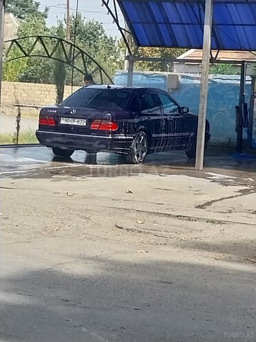 Mercedes E 240 2000, 430,000 km - 2.4 l - Ağdaş