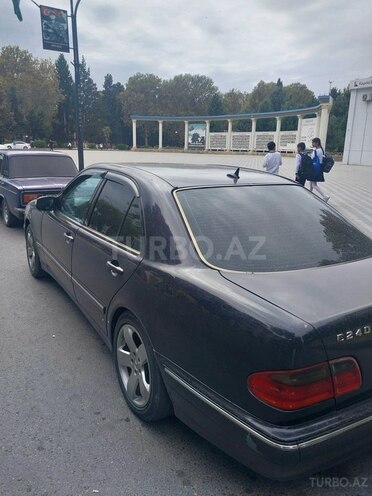 Mercedes E 240 2000, 430,000 km - 2.4 l - Ağdaş