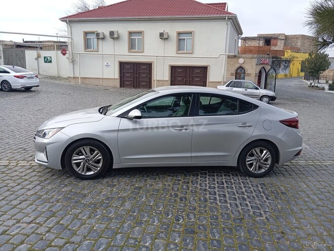 Hyundai Elantra 2019, 73,000 km - 2.0 l - Bakı