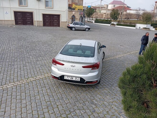 Hyundai Elantra 2019, 73,000 km - 2.0 l - Bakı