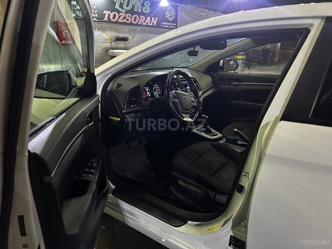 Hyundai Elantra 2017, 73,000 km - 2.0 l - Bakı