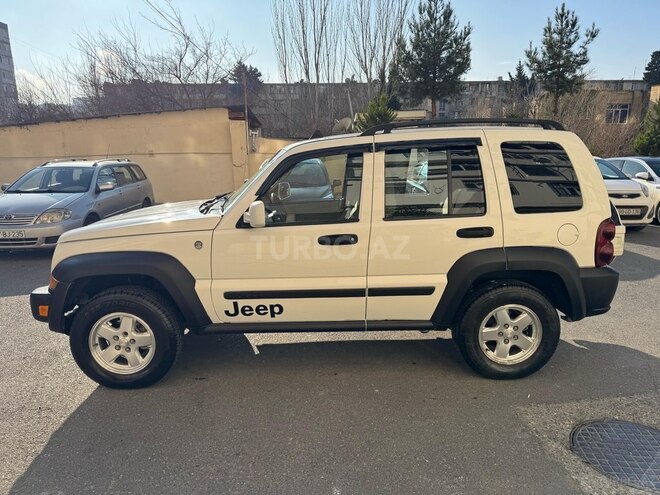 Jeep Liberty 2005, 263,000 km - 2.8 l - Bakı