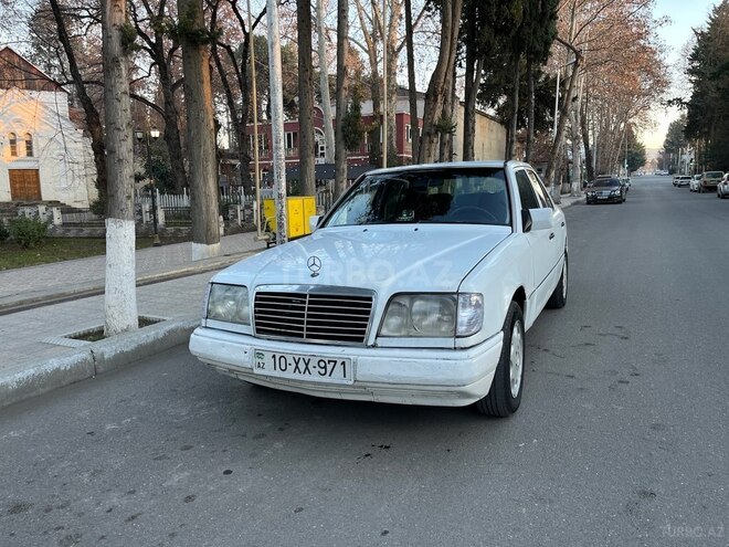 Mercedes E 200 d 1994, 300,250 km - 2.0 l - Qazax