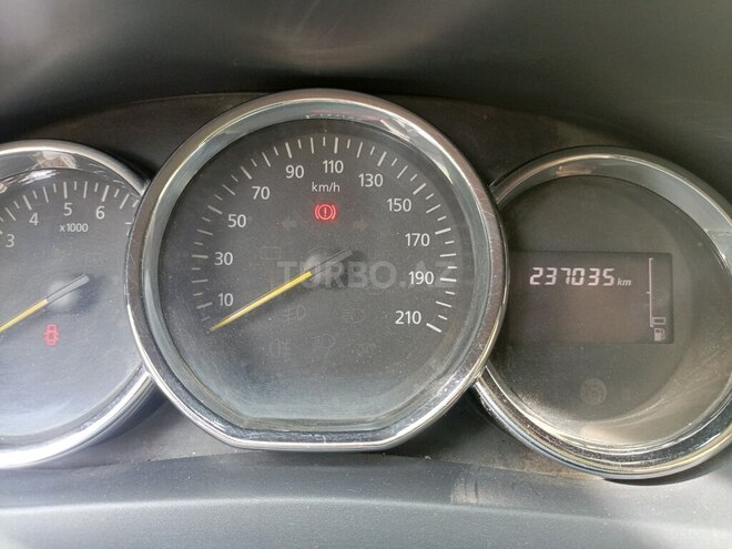 Renault Logan 2013, 237,000 km - 1.6 l - Bakı