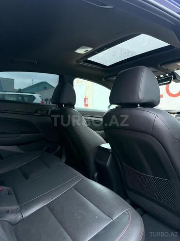 Hyundai Elantra 2019, 215,652 km - 1.6 l - Bakı