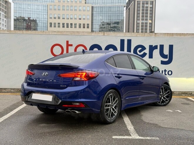 Hyundai Elantra 2019, 215,652 km - 1.6 l - Bakı