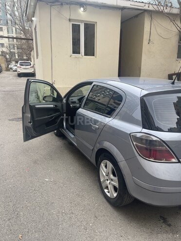 Opel Astra 2009, 280,000 km - 1.4 л - Bakı