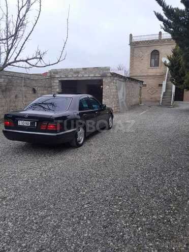 Mercedes E 320 1998, 300,000 km - 3.2 l - Bakı