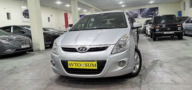 Hyundai i20-7