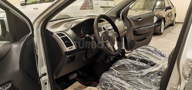 Hyundai i20-13