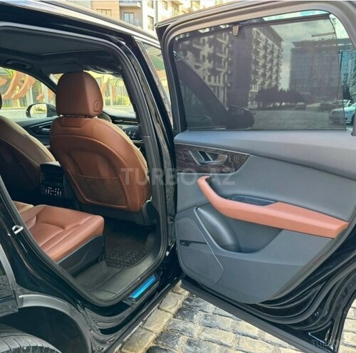 Audi Q7 2021, 62,000 km - 3.0 l - Bakı