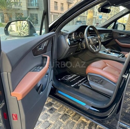 Audi Q7 2021, 62,000 km - 3.0 l - Bakı