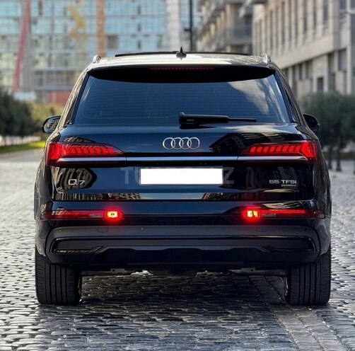 Audi Q7 2021, 62,000 km - 3.0 l - Bakı