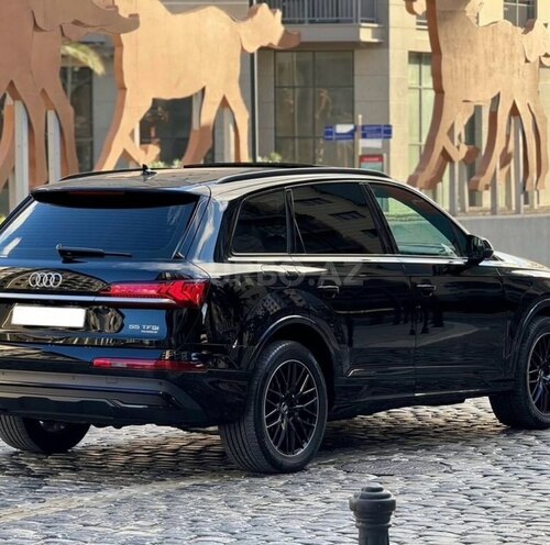 Audi Q7 2021, 62,000 km - 3.0 l - Bakı
