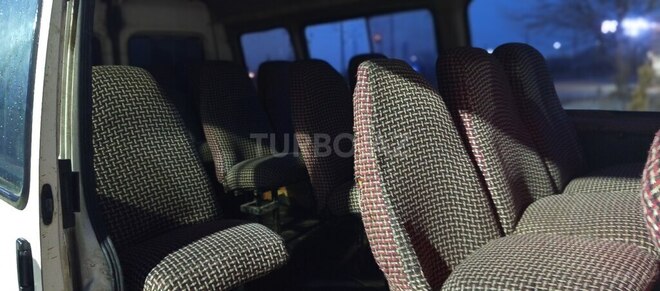 Ford Transit-7