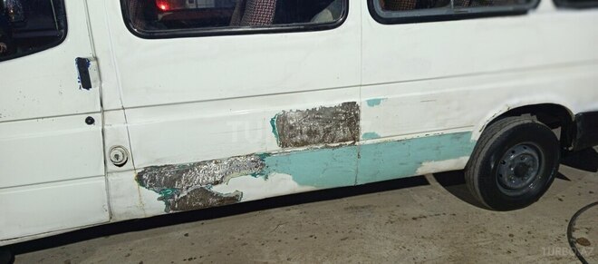 Ford Transit-14