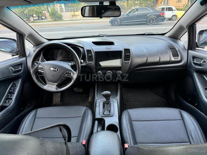 Kia Cerato-10