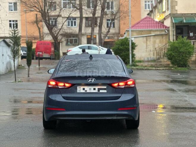 Hyundai Avante-2