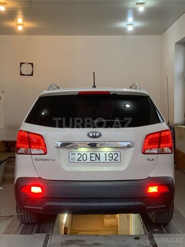 Kia Sorento-4