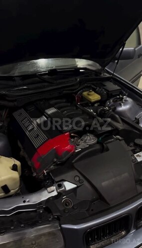 BMW 320-12