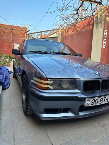 BMW 320-5