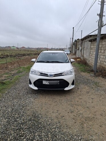 Toyota Corolla Fielder-1