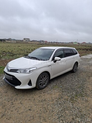 Toyota Corolla Fielder-6