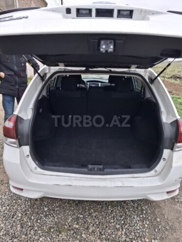Toyota Corolla Fielder-7