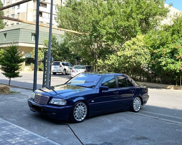 Mercedes C 220 d 1998, 290,000 km - 2.2 л - Bakı