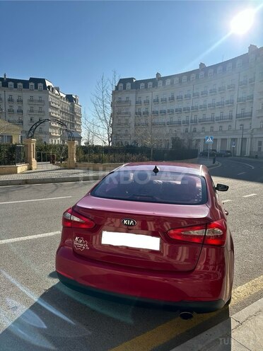Kia Cerato-5