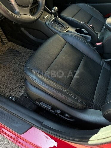 Kia Cerato-12