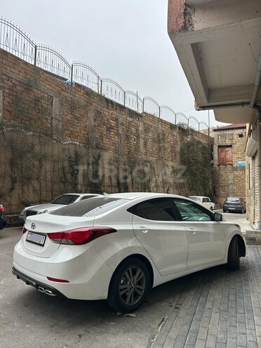 Hyundai Elantra 2015, 73,995 km - 1.8 l - Xırdalan