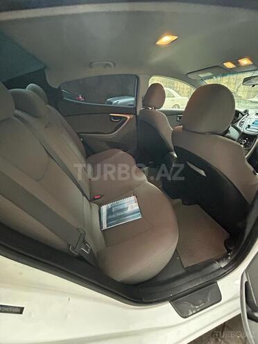 Hyundai Elantra 2015, 73,995 km - 1.8 l - Xırdalan