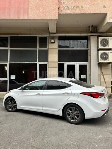 Hyundai Elantra 2015, 73,995 km - 1.8 l - Xırdalan