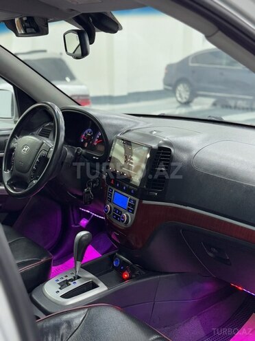 Hyundai Santa Fe-14