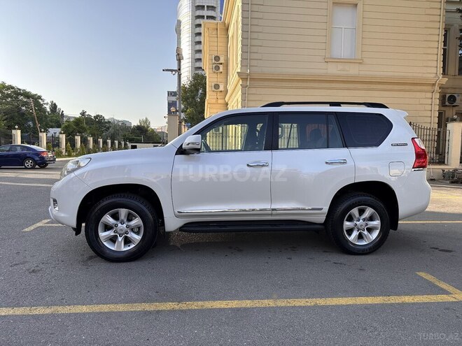 Toyota Land Cruiser Prado 2011, 49,000 km - 2.7 l - Bakı