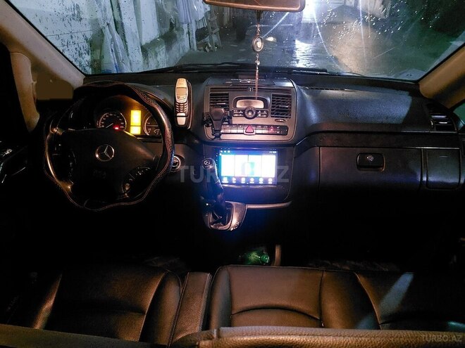 Mercedes Viano-4