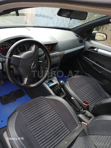 Opel Astra 2004, 299,500 km - 1.4 l - Bakı