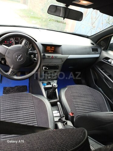 Opel Astra 2004, 299,500 km - 1.4 l - Bakı