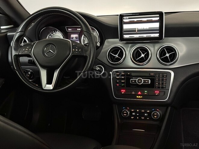 Mercedes CLA 250-14