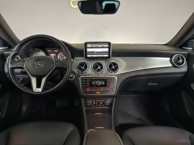 Mercedes CLA 250-15