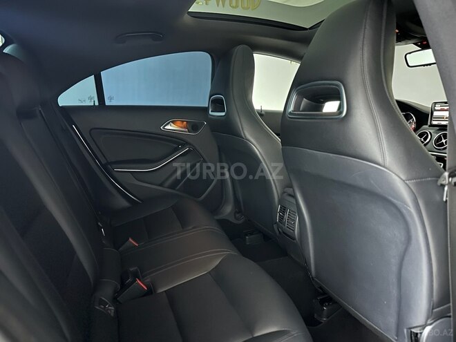 Mercedes CLA 250-19