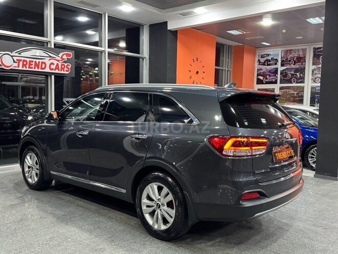 Kia Sorento-7