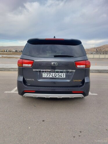 Kia Carnival 2014, 211,000 km - 2.2 l - Bakı