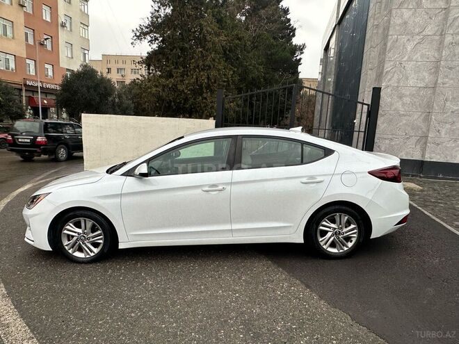 Hyundai Elantra 2019, 85,000 km - 2.0 л - Bakı
