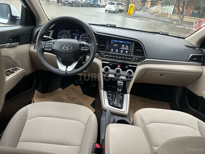 Hyundai Elantra 2019, 85,000 km - 2.0 л - Bakı