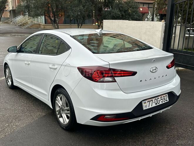 Hyundai Elantra 2019, 85,000 km - 2.0 л - Bakı