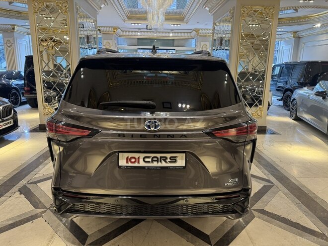 Toyota Sienna 2021, 117,000 km - 2.5 l - Bakı