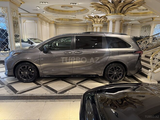 Toyota Sienna 2021, 117,000 km - 2.5 l - Bakı