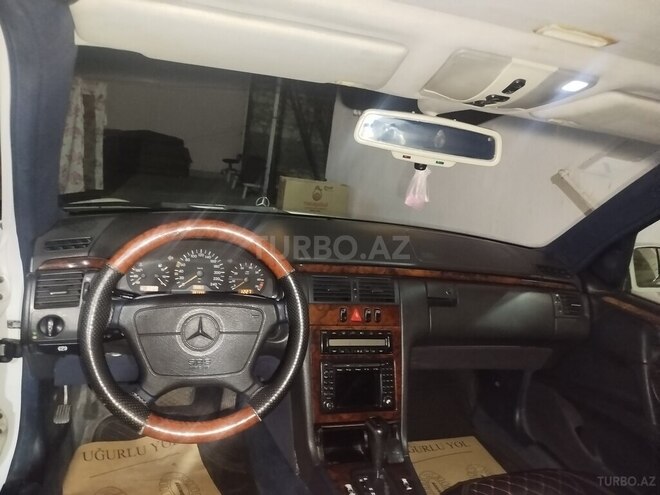 Mercedes E 230 1995, 333,333 km - 2.3 l - Gəncə